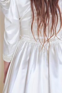 1960s Collared Puff Sleeve Wedding Dress